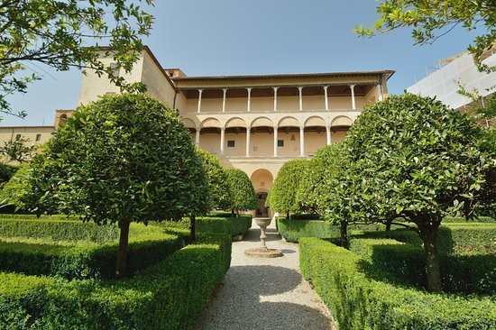 palazzo piccolomini